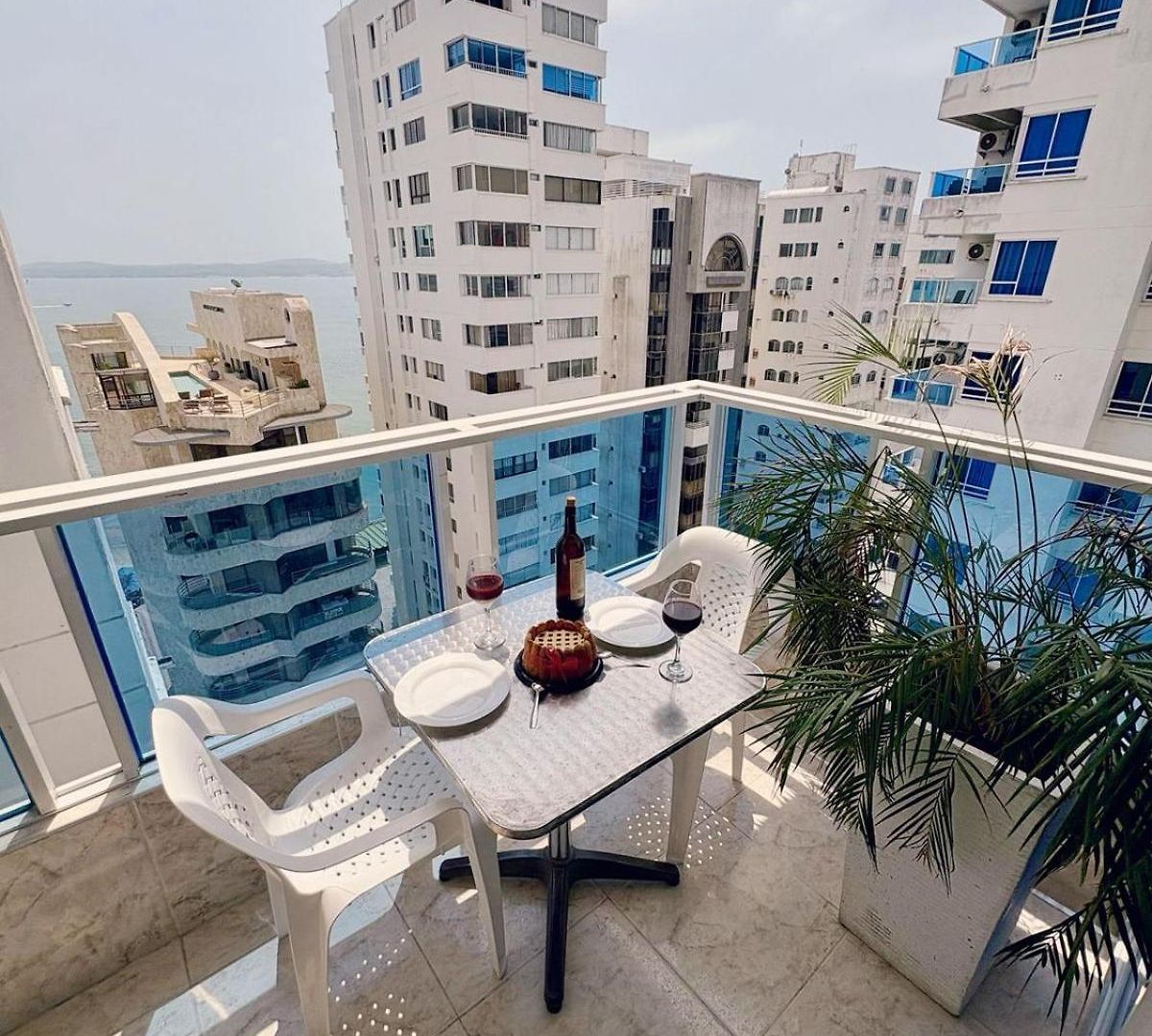 Apartamento Hermosos Frente A La Playa Piso 11 Y 14 *