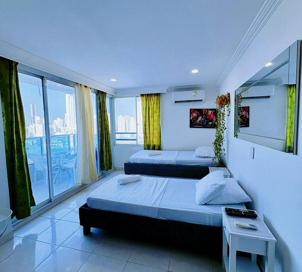 Hermosos Frente A La Playa Piso 11 Y 14 Cartagena