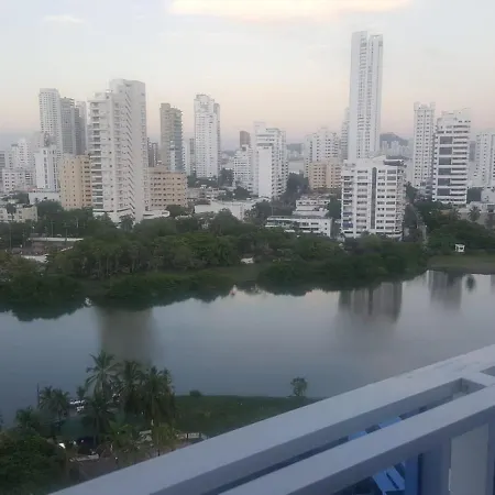 Hermosos Frente A La Playa Piso 11 Y 14 * Cartagena