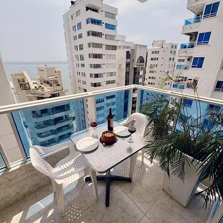 Apartamento Hermosos Frente A La Playa Piso 11 Y 14 *