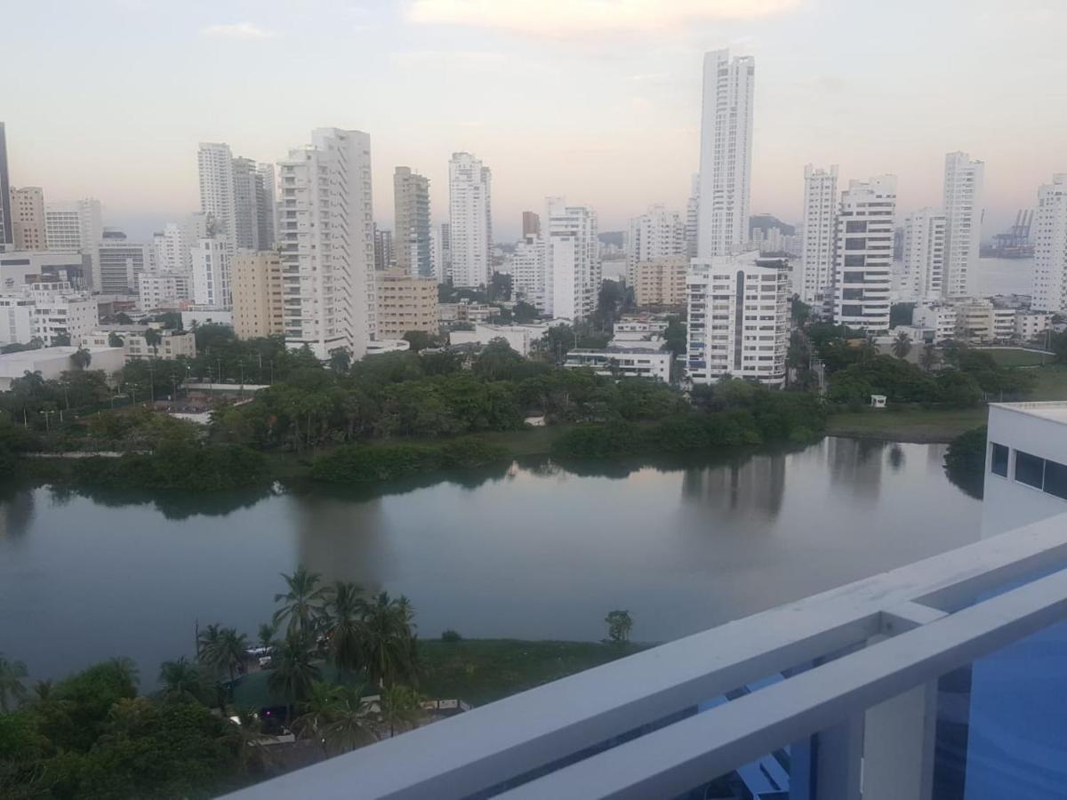 Hermosos Frente A La Playa Piso 11 Y 14 * Cartagena