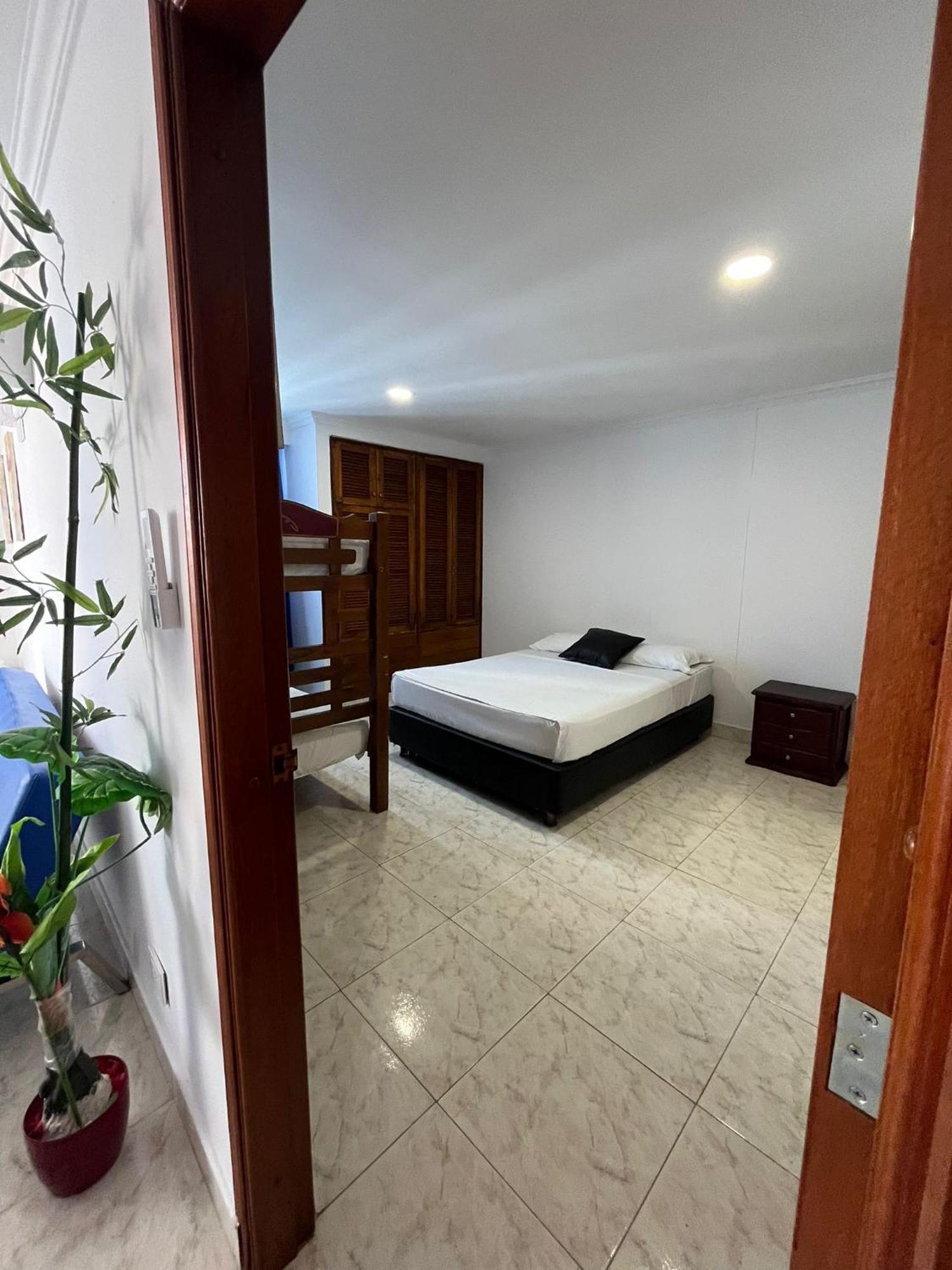 Apartamento Hermosos Frente A La Playa Piso 11 Y 14 *